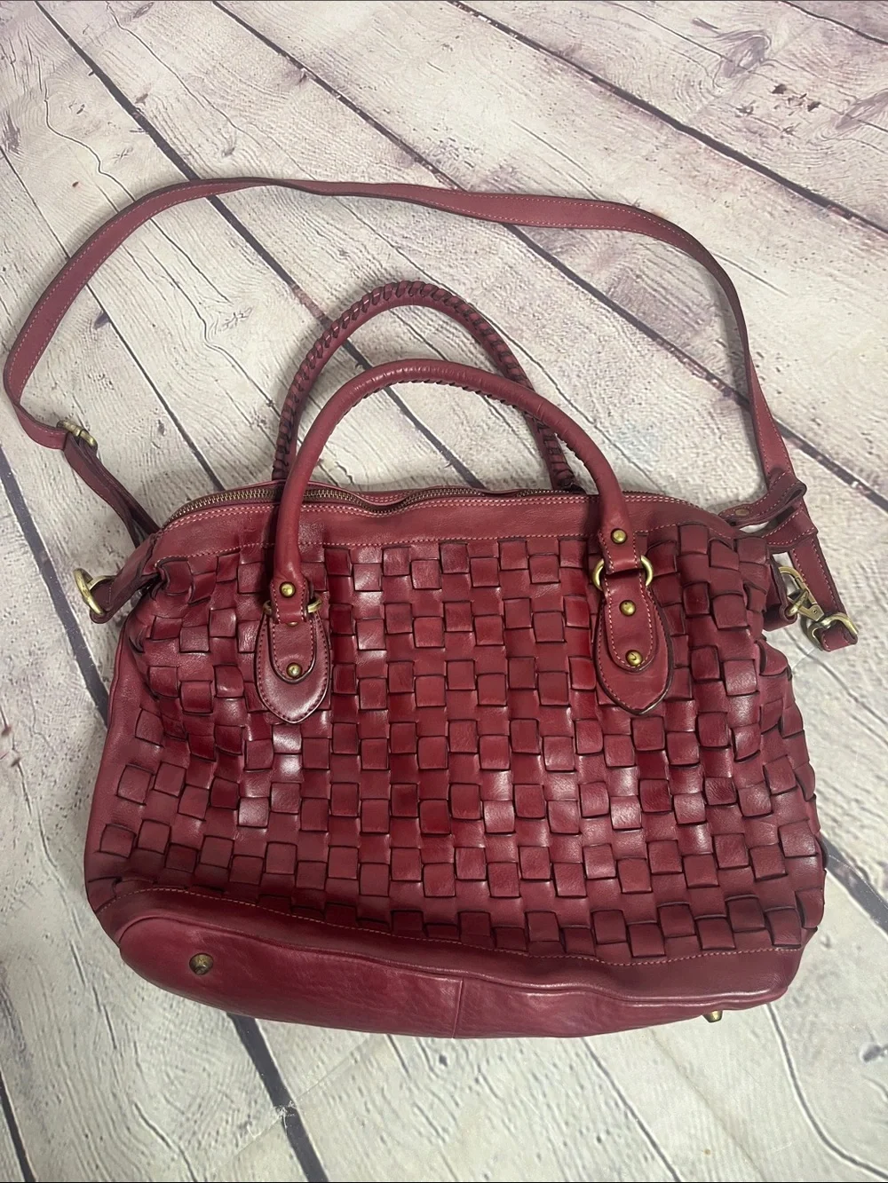 Sundance Woven Nantucket leather bag in Burgundy Red